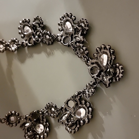 Vtg Inspired Clear & Milky White Faux Gemstones Black Necklace Great Condition! - Picture 11 of 16